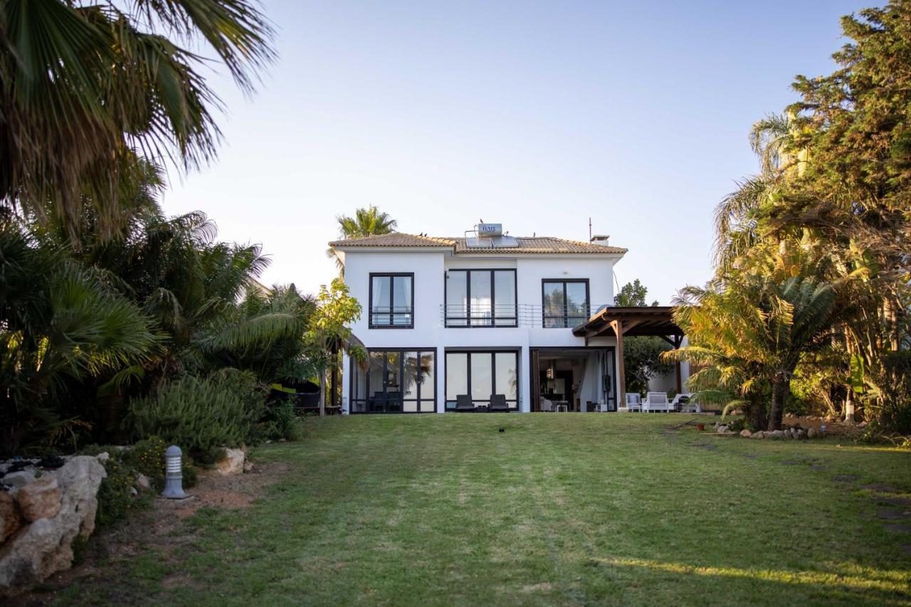 Balinese Villa Agia Napa Buitenkant foto