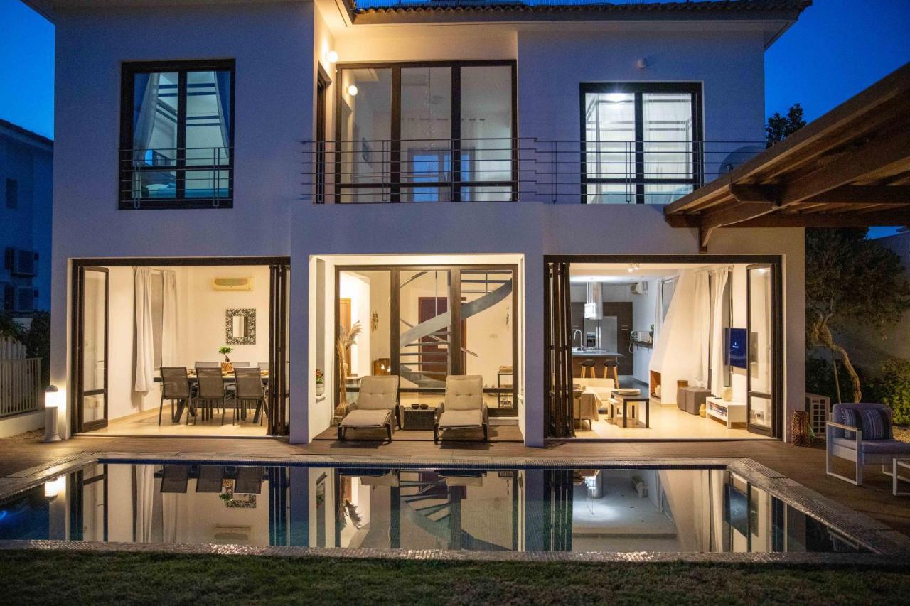Balinese Villa Agia Napa Buitenkant foto